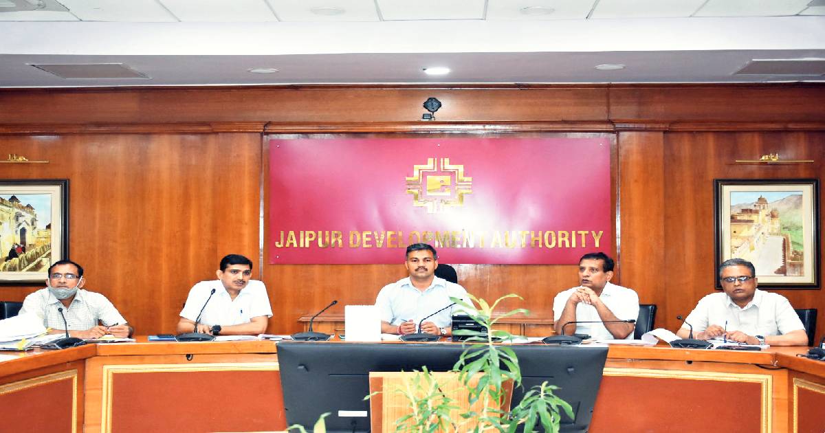 Make proper planning of land bank, remove squatters: JDC Jain